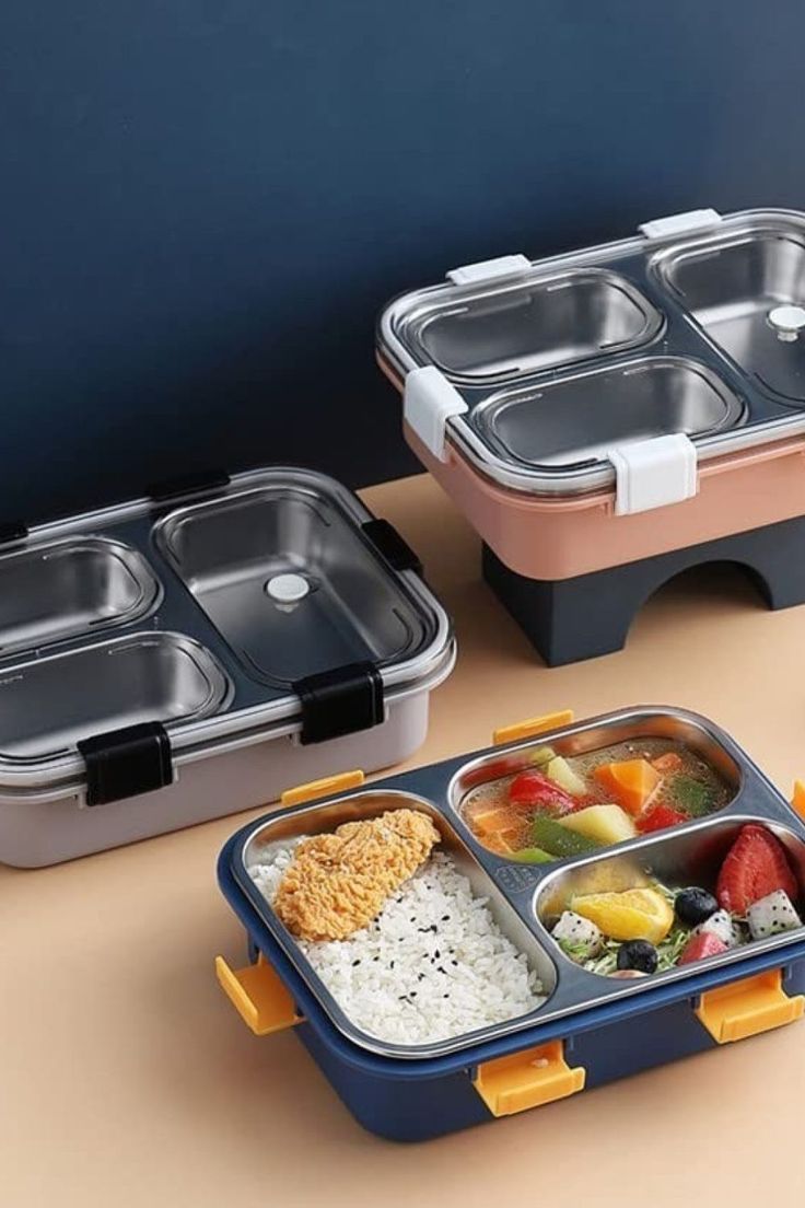 STIANLESS STEEL 3 COMPARTMENT LEAK PROOF LUNCHBOX WITH SPOON AND CHOP STICK