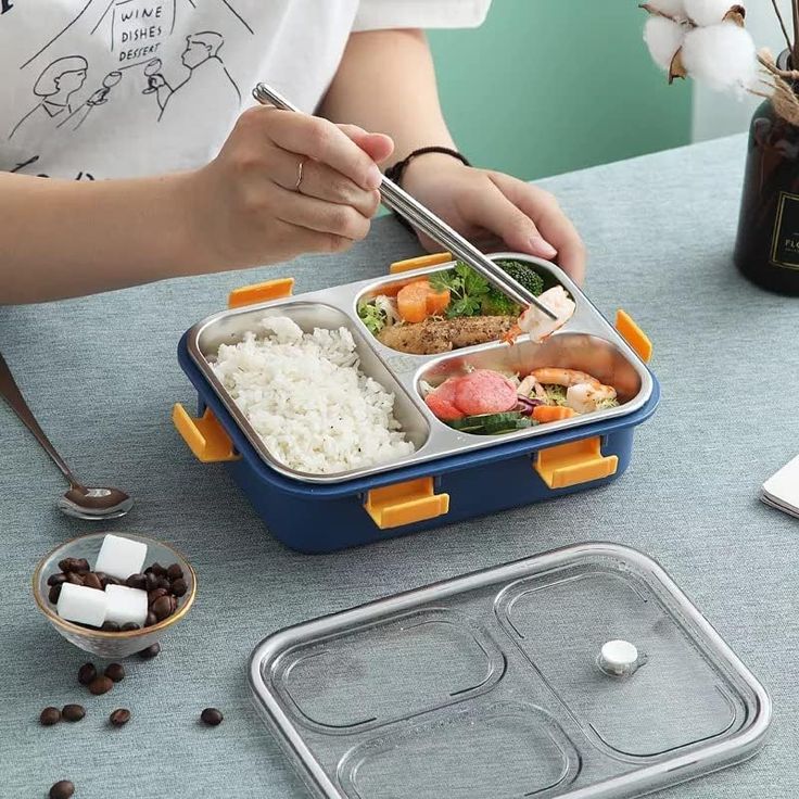 STIANLESS STEEL 3 COMPARTMENT LEAK PROOF LUNCHBOX WITH SPOON AND CHOP STICK